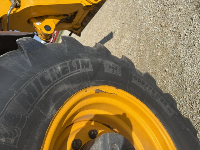 2017 JCB 560-80 Agri Super TeleHandler