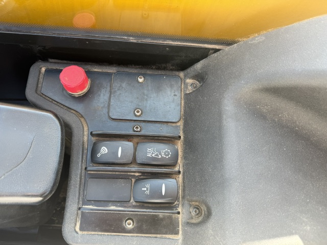 2017 JCB 560-80 Agri Super TeleHandler