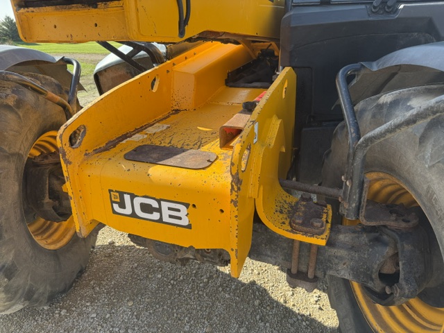 2017 JCB 560-80 Agri Super TeleHandler