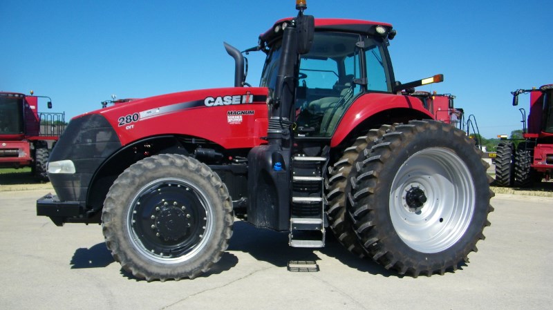 2017 Case IH 280 CVT Tractor