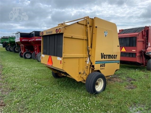 1998 Vermeer 605L Baler/Round