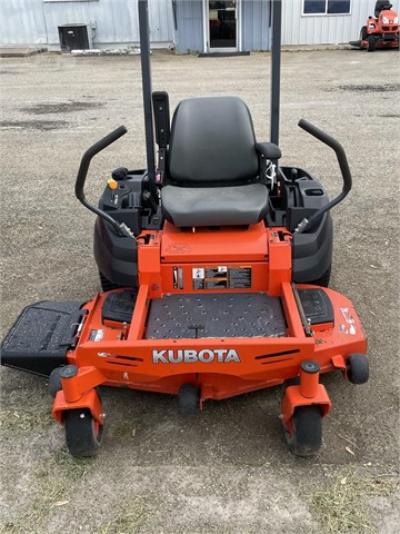 2014 Kubota Z122E Mower/Zero Turn