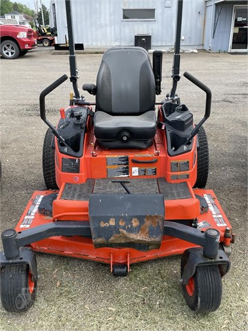 2017 Kubota ZD1211 Mower/Zero Turn