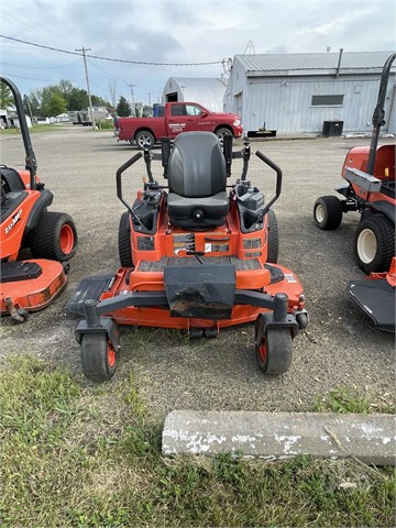 2018 Kubota ZD1211 Mower/Zero Turn