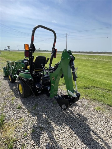 2016 John Deere 1025R Tractor