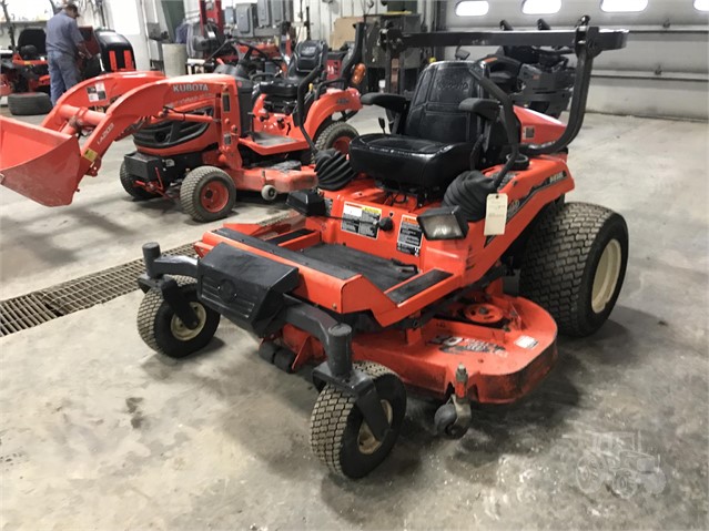 2005 Kubota ZD25 Mower/Zero Turn