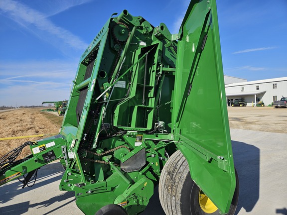 2020 John Deere 560M Baler/Round