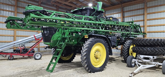 2022 John Deere 612R Sprayer/High Clearance