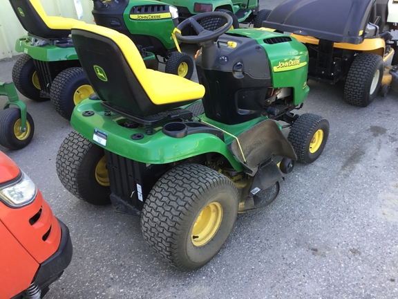 2005 John Deere L118 Garden Tractor