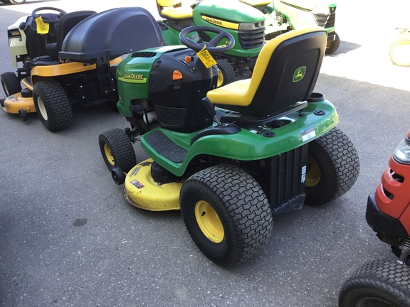 2005 John Deere L118 Garden Tractor