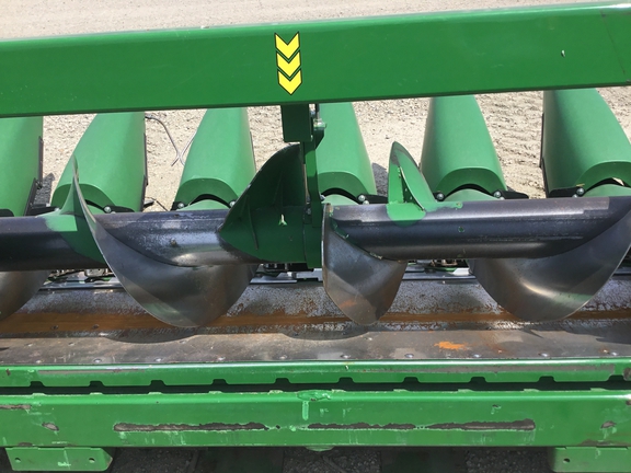 2021 John Deere C18R Header Corn Head