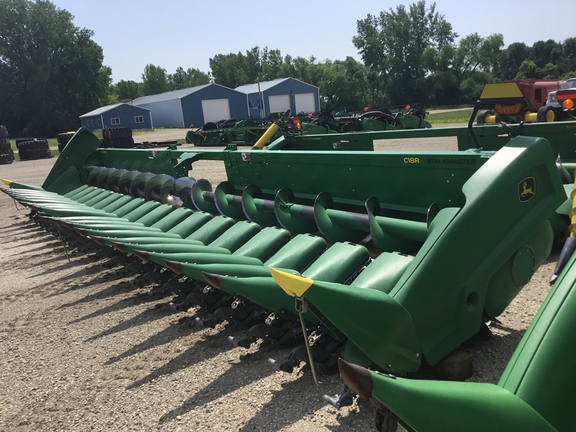 2021 John Deere C18R Header Corn Head