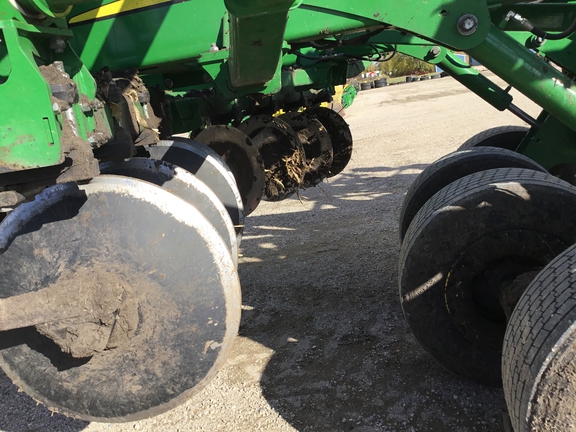 2015 John Deere 2730 Disk Ripper