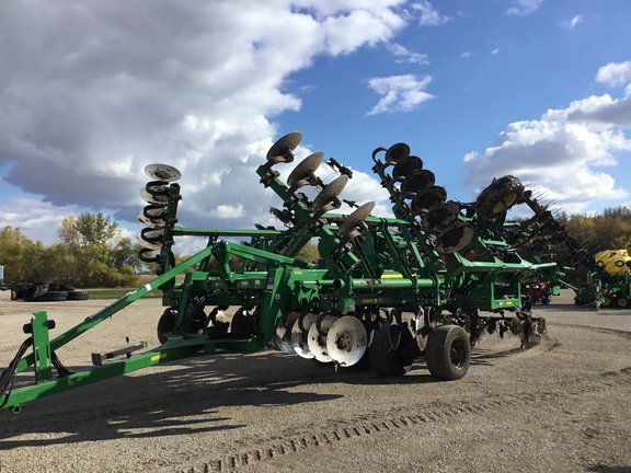 2015 John Deere 2730 Disk Ripper