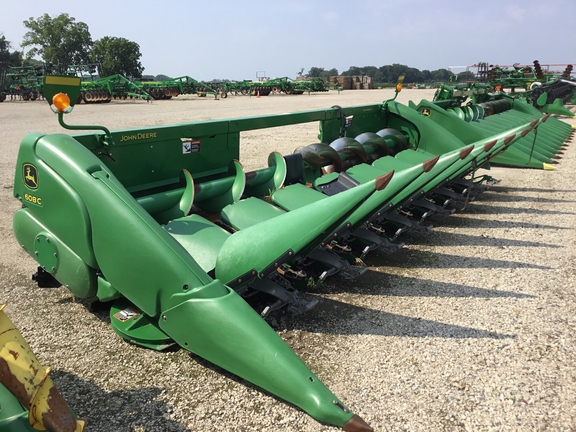 2016 John Deere 608C Header Corn Head