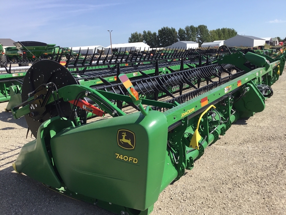 2020 John Deere 740FD Header Combine