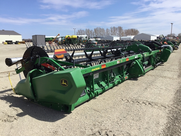 2021 John Deere RD40F Header Combine