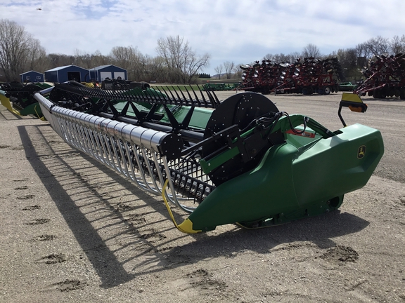 2021 John Deere RD40F Header Combine