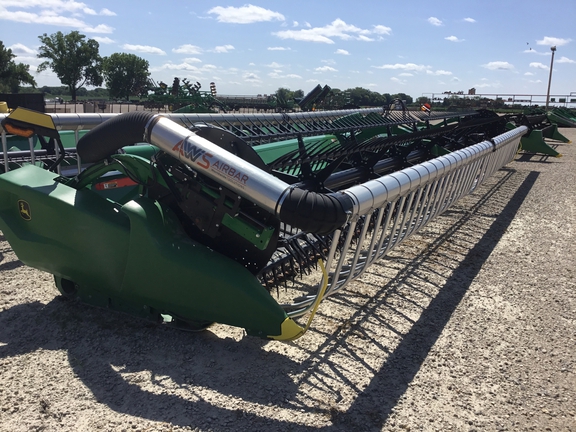 2021 John Deere RD40F Header Combine