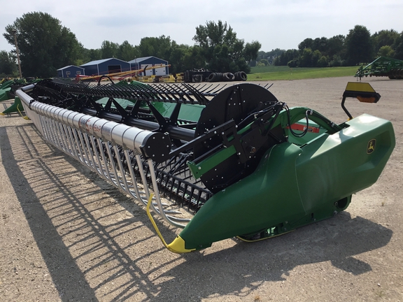 2021 John Deere RD40F Header Combine