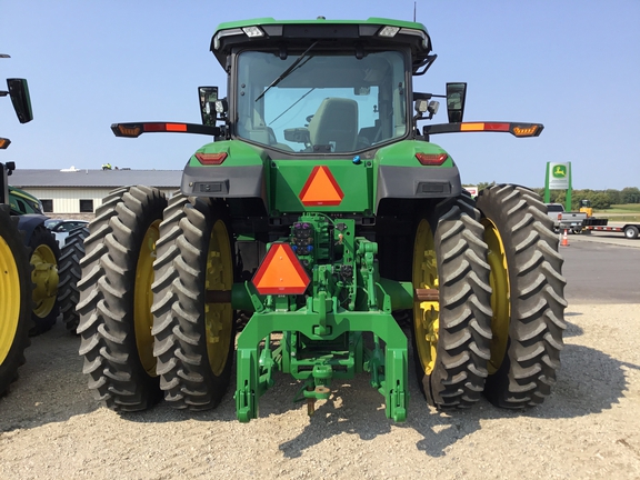 2022 John Deere 8R 340 Tractor