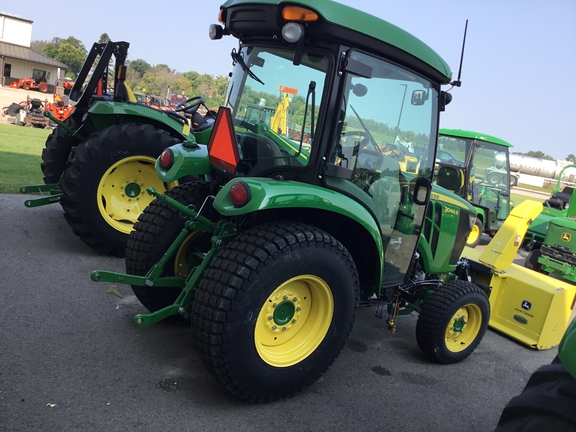 2019 John Deere 3046R Tractor Compact