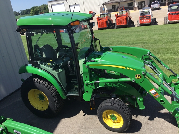 2019 John Deere 3046R Tractor Compact