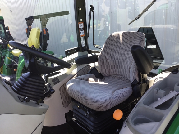 2019 John Deere 3046R Tractor Compact