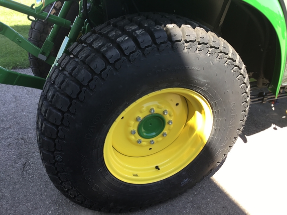 2019 John Deere 3046R Tractor Compact