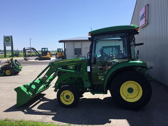 2019 John Deere 3046R Tractor Compact