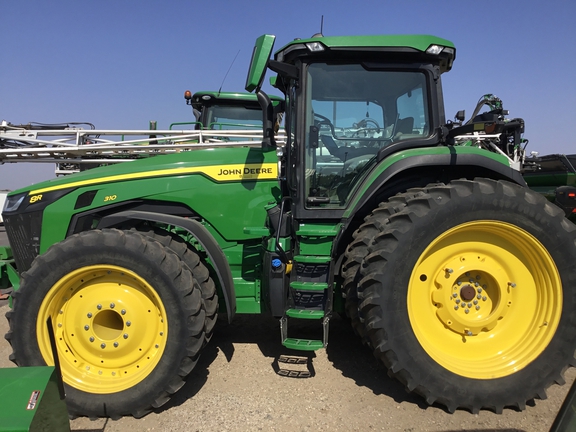 2022 John Deere 8R 310 Tractor