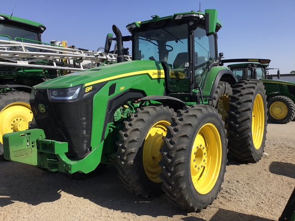 2022 John Deere 8R 310 Tractor