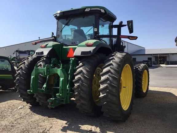 2022 John Deere 8R 310 Tractor