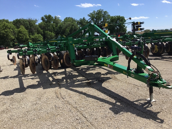 2023 John Deere 2730 Disk Ripper