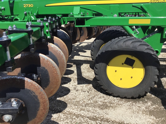 2023 John Deere 2730 Disk Ripper