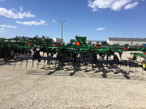 2023 John Deere 2730 Disk Ripper