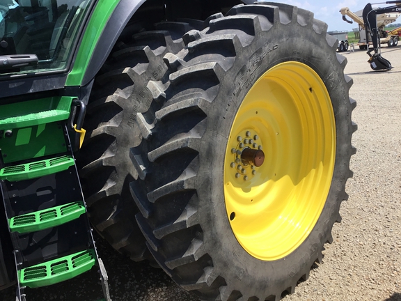 2021 John Deere 8R 340 Tractor