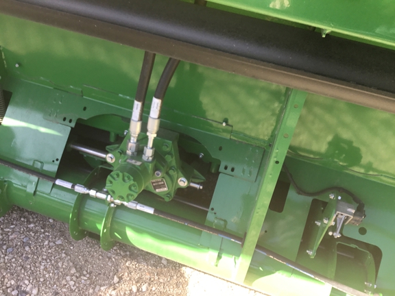 2022 John Deere RD40F Header Combine