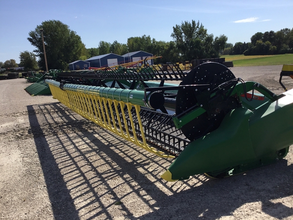 2022 John Deere RD40F Header Combine