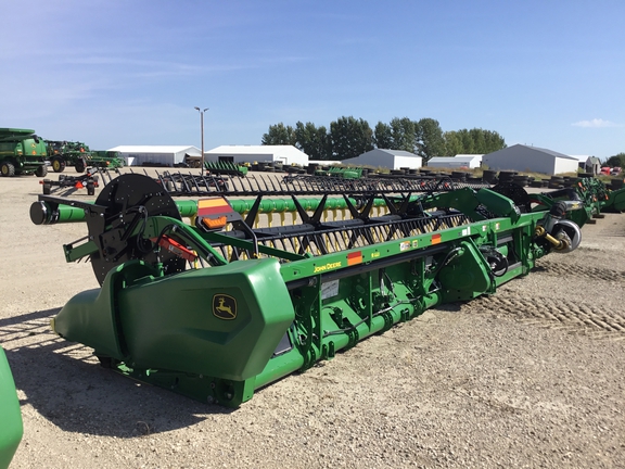 2022 John Deere RD40F Header Combine