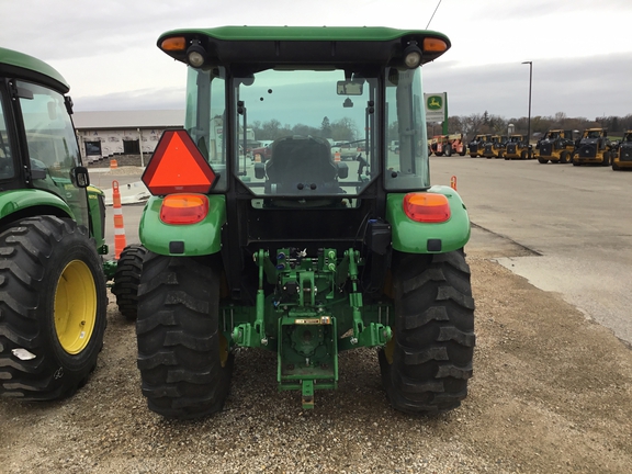 2022 John Deere 5075E Tractor