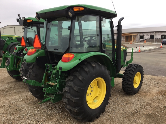 2022 John Deere 5075E Tractor