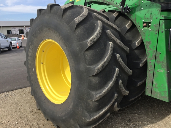 2022 John Deere 9570R Tractor 4WD