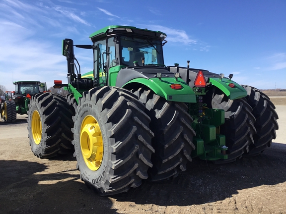 2022 John Deere 9R 640 Tractor 4WD