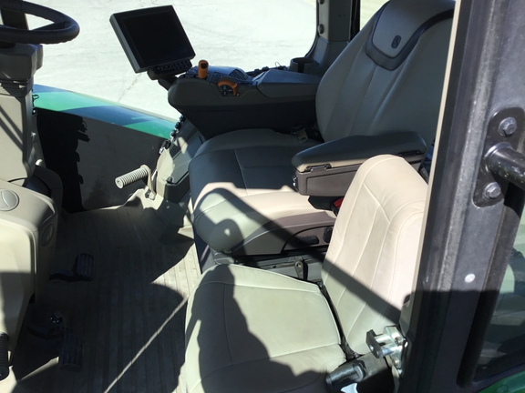 2022 John Deere 9R 640 Tractor 4WD