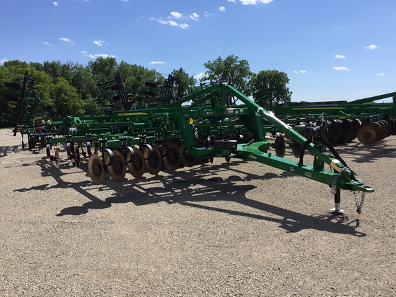 2023 John Deere 2730 Disk Ripper