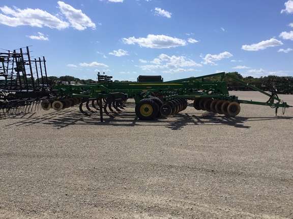 2023 John Deere 2730 Disk Ripper