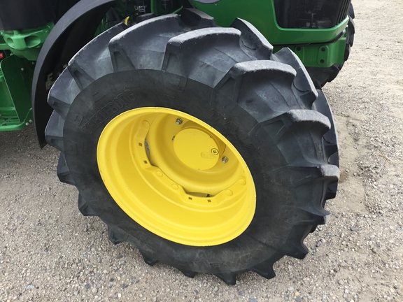 2022 John Deere 5115M Tractor