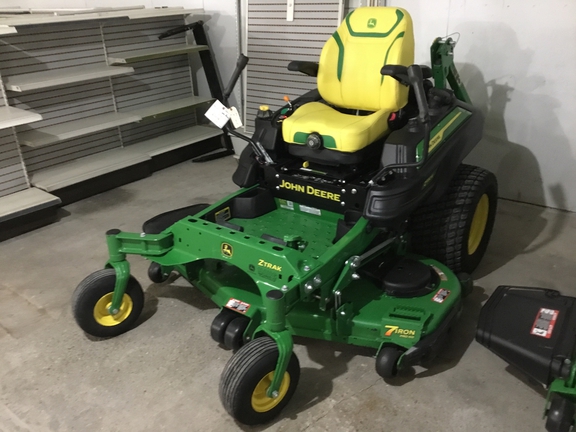 2023 John Deere Z930R Mower/Zero Turn