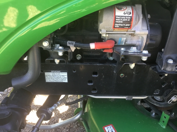 2017 John Deere 1025R Tractor Compact